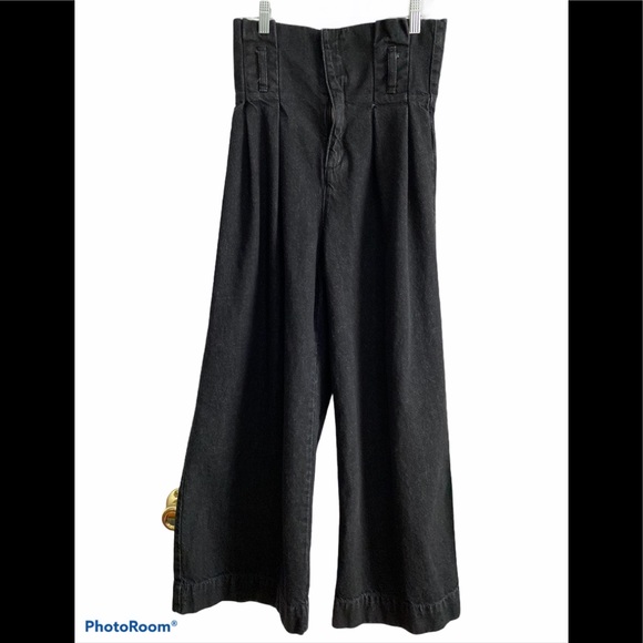 BDG Denim - Urban Outfitters BDG Karina Black Paperbag Jean 26